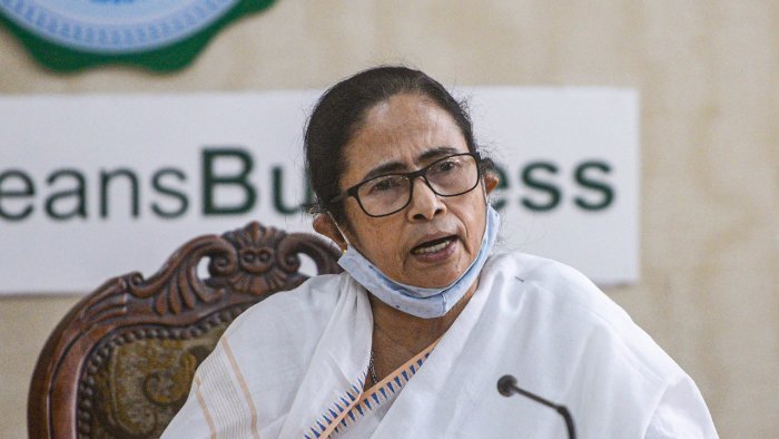 चुनाव आयोग पर भड़कीं Mamata Banerjee